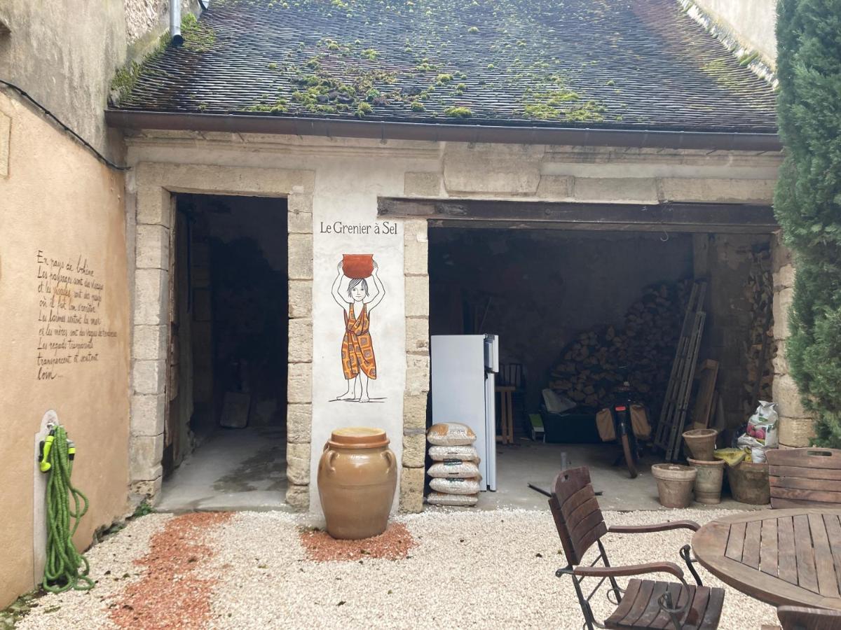 مبيت وإفطار La Charité-sur-Loire Le Patio De Xenia المظهر الخارجي الصورة