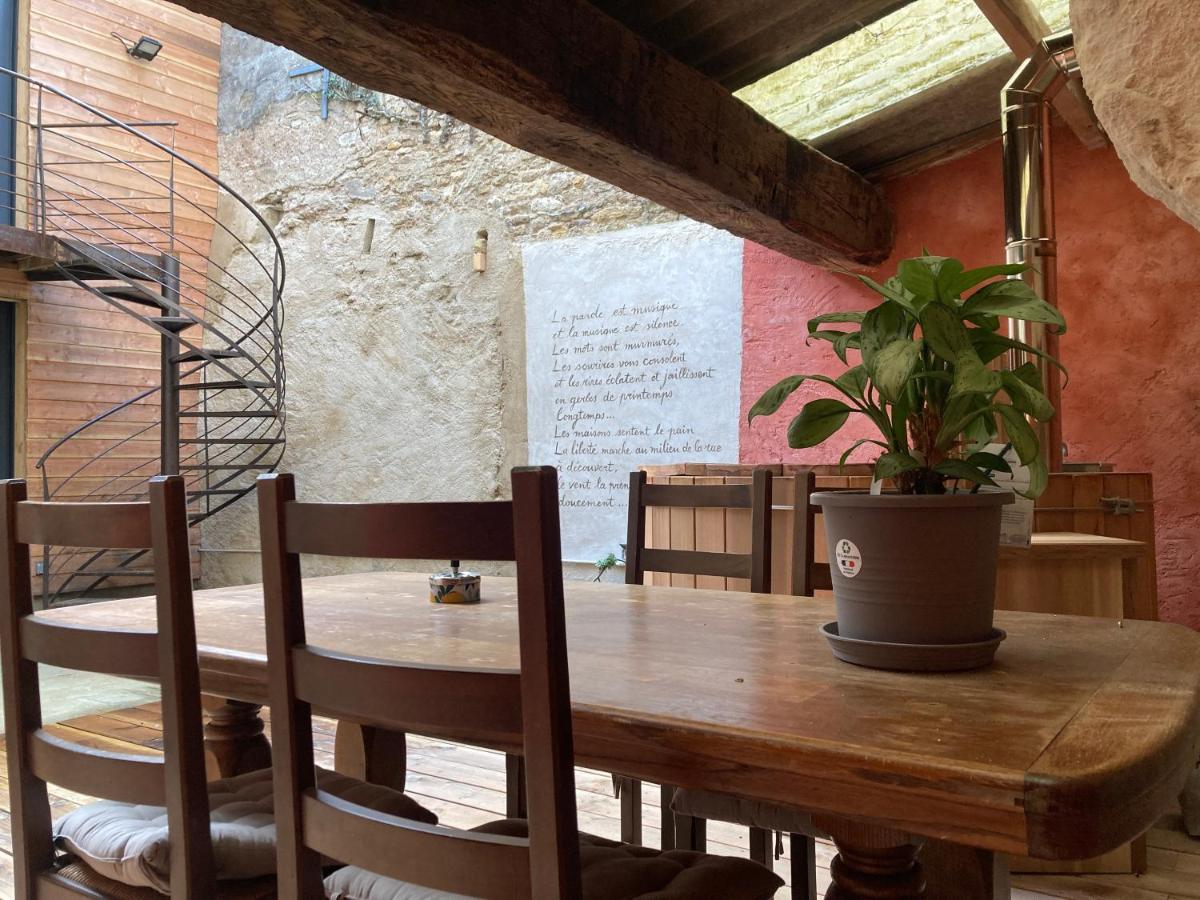 مبيت وإفطار La Charité-sur-Loire Le Patio De Xenia المظهر الخارجي الصورة
